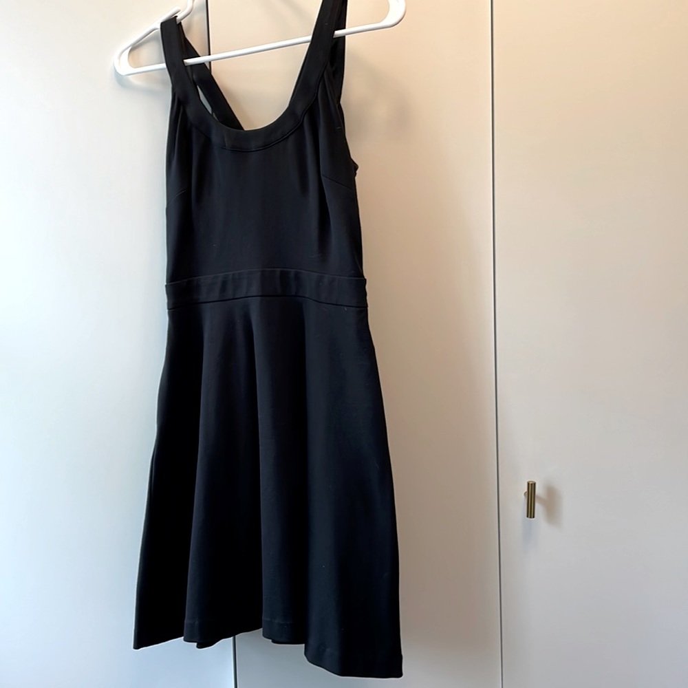Banana Republic V/back fit and flare dress